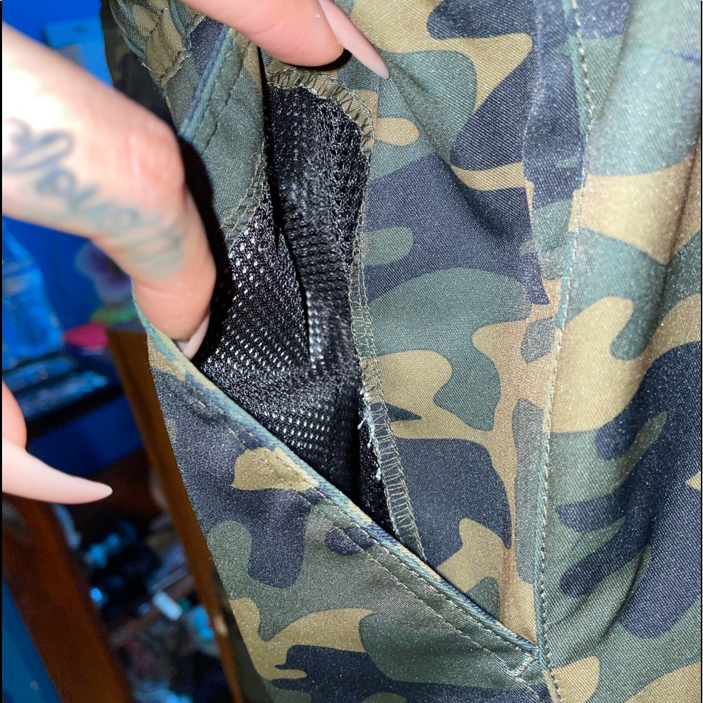 Pants - Picture 10 of 13